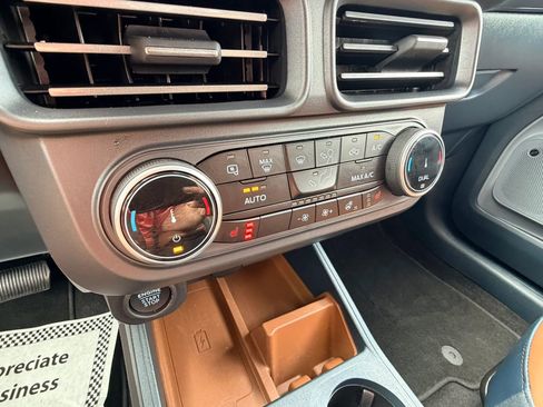 Used 2024 Ford Maverick Lariat FWD image 19