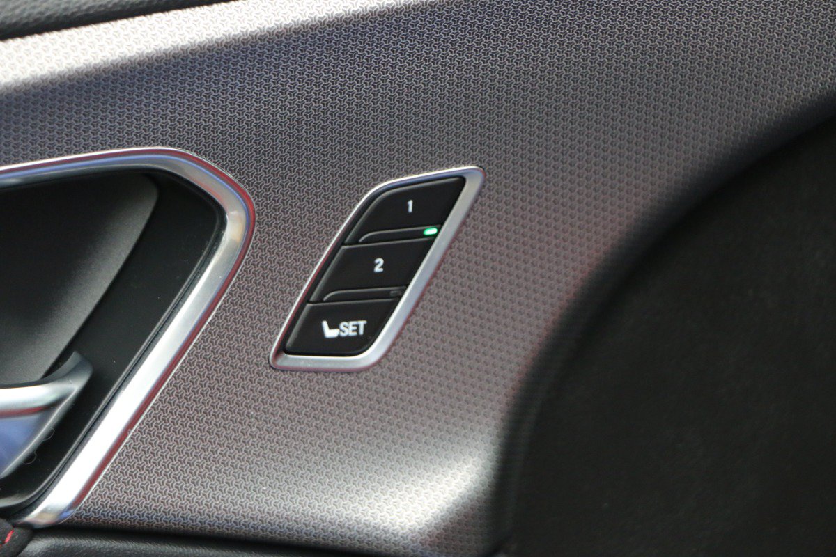 Used 2023 Acura RDX w/ Advance Package FWD image 17
