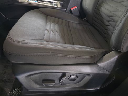 Used 2021 Ford Explorer XLT RWD image 24