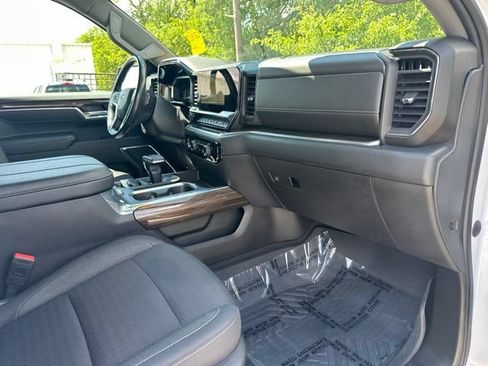 Used 2023 Chevrolet Silverado 1500 RST AWD/4WD image 44