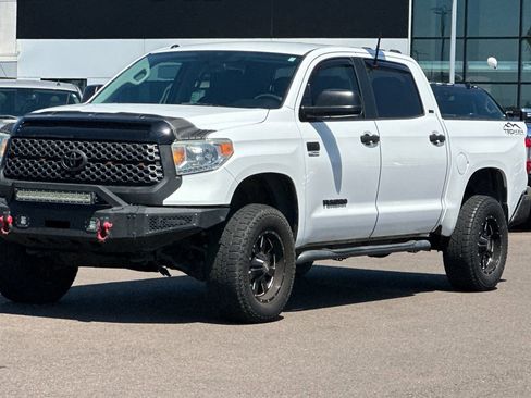 Used 2014 Toyota Tundra SR5 w/ TRD Off Road Package AWD/4WD image 8