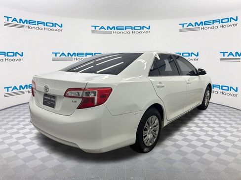 Used 2012 Toyota Camry LE image 5