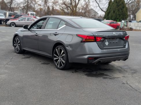 Used 2021 Nissan Altima 2.5 SR image 10