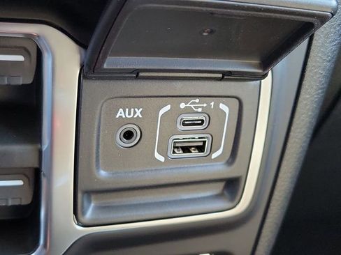 New 2026 Jeep Wrangler Unlimited Rubicon AWD/4WD image 24