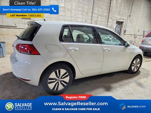 Used 2015 Volkswagen e-Golf SEL Premium image 4