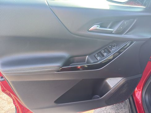 Used 2026 Chevrolet Equinox LT w/ Safety and Technology Package image 13