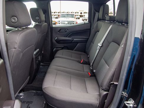 Used 2024 Chevrolet Colorado Trail Boss w/ Technology Package image 25