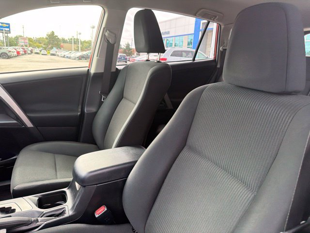 Used 2016 Toyota RAV4 LE AWD/4WD image 13
