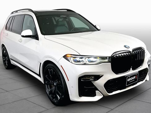 Used 2020 BMW X7 M50i w/ Dynamic Handling Package AWD/4WD image 3