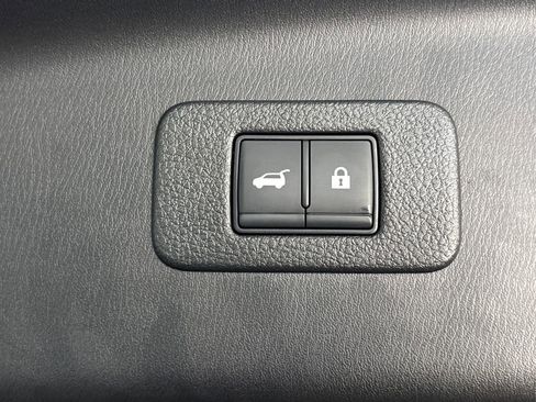 Used 2023 Nissan Armada SL w/ Captain's Chairs Package AWD/4WD image 14