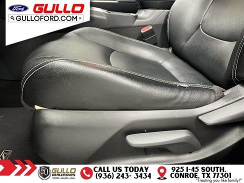 Used 2019 Toyota RAV4 LE FWD image 21