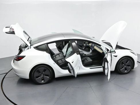 Used 2021 Tesla Model 3 Standard Range Plus RWD image 39