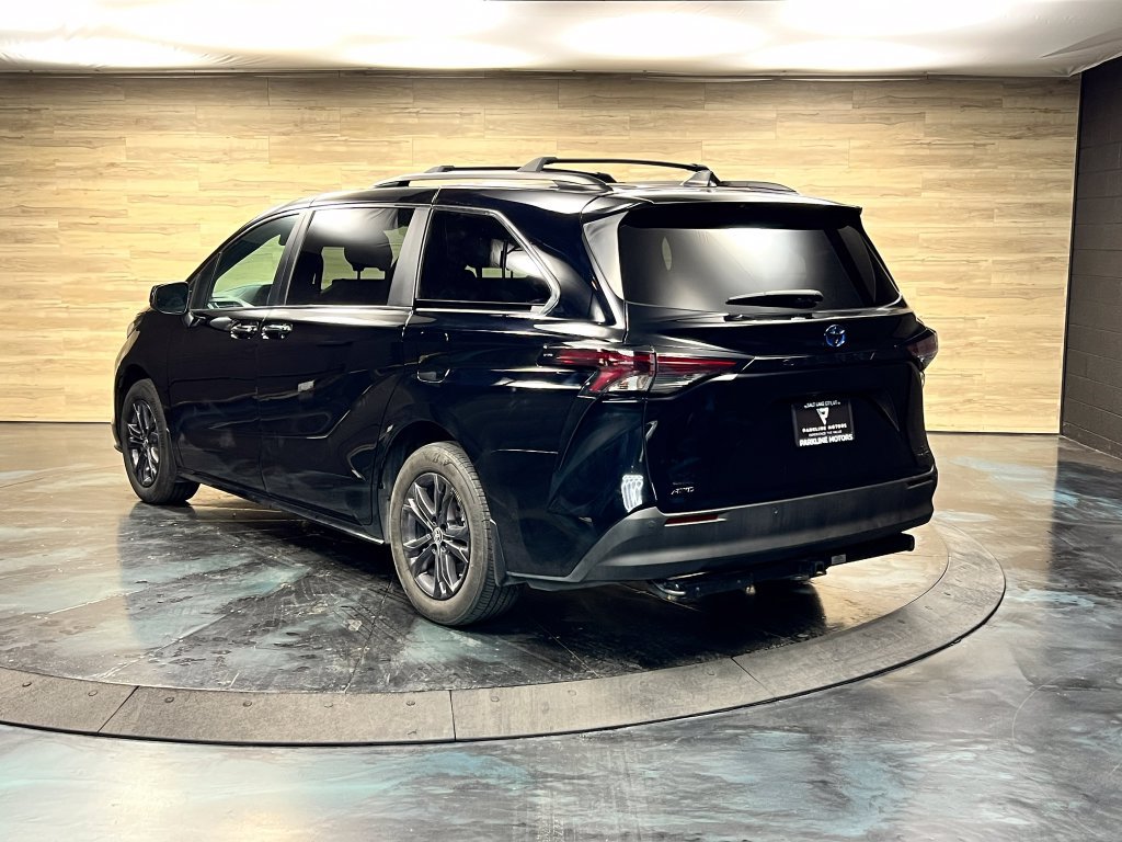 Used 2024 Toyota Sienna XLE Woodland Edition AWD/4WD image 13