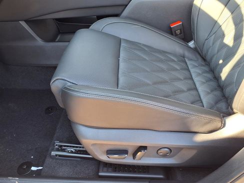 New 2026 Nissan Rogue Platinum w/ Platinum Premium Package image 55