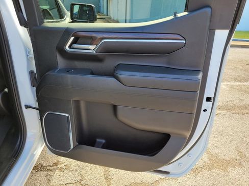 Used 2024 GMC Sierra 1500 SLT RWD image 10