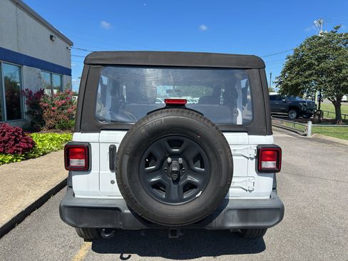 Used 2021 Jeep Wrangler Sport AWD/4WD image 5