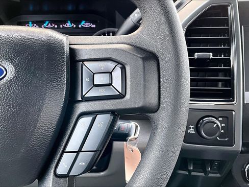 Used 2020 Ford F250 XLT w/ XLT Premium Package image 24