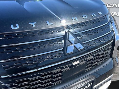 Used 2022 Mitsubishi Outlander SEL AWD/4WD image 28