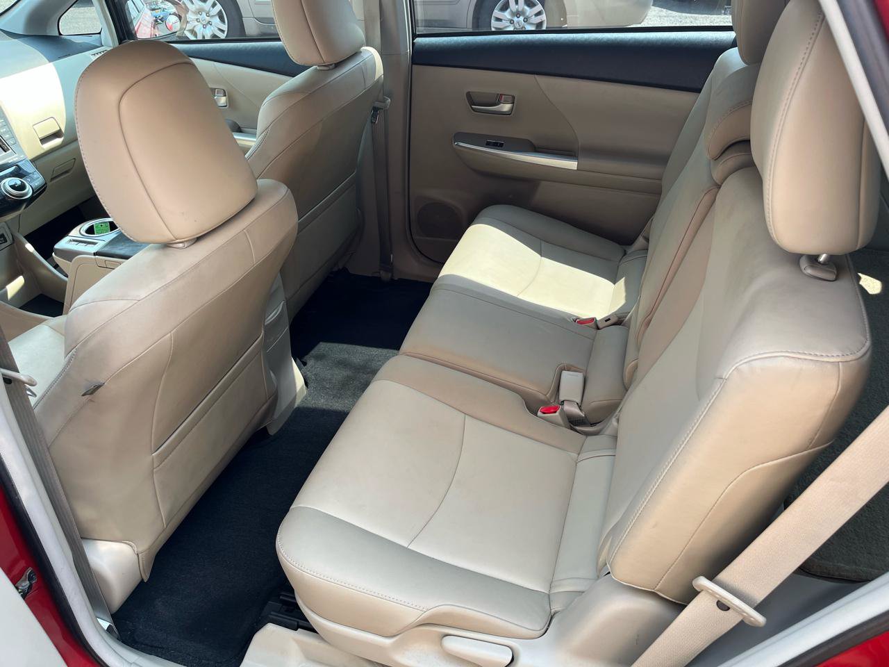 Used 2014 Toyota Prius V Five FWD image 26