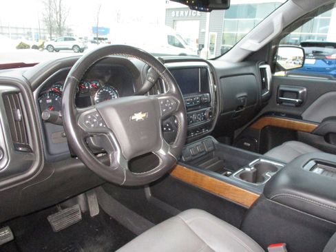 Used 2018 Chevrolet Silverado 1500 LTZ w/ Sport Package image 15