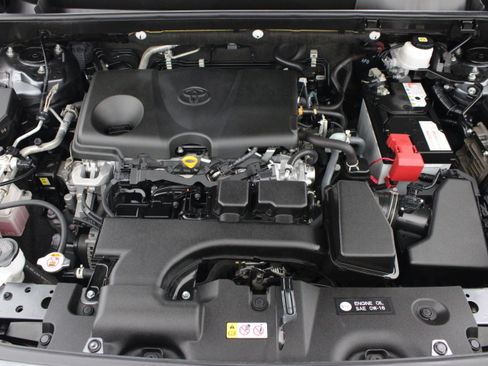Used 2023 Toyota RAV4 XLE Premium FWD image 39