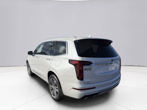 Used 2025 Cadillac XT6 Premium Luxury w/ LPO, Floor Liner Package image 8