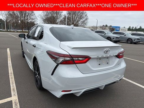 Used 2024 Toyota Camry SE image 20