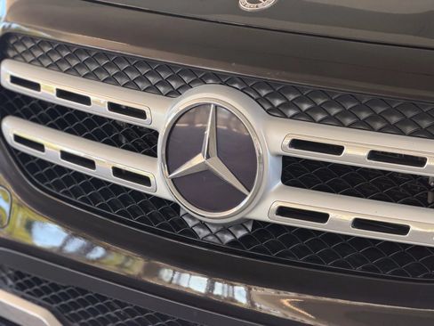 Used 2020 Mercedes-Benz GLB 250 image 9