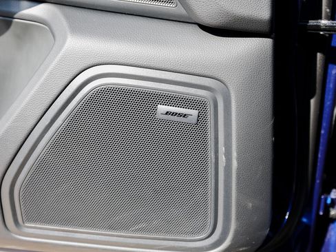 Certified 2025 Porsche Macan image 22