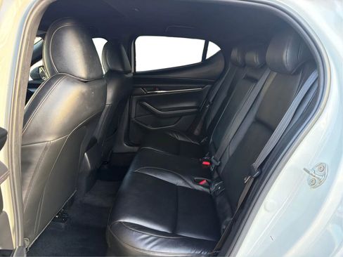 Used 2021 MAZDA MAZDA3 s FWD image 10