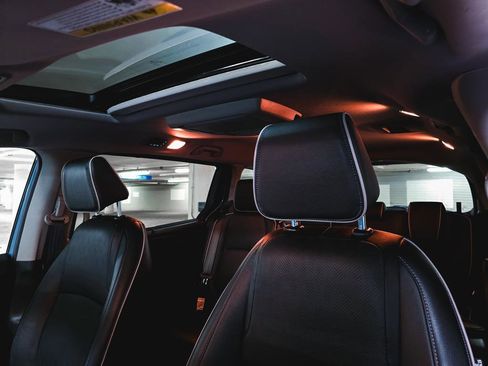 Used 2023 Honda Odyssey Elite image 19
