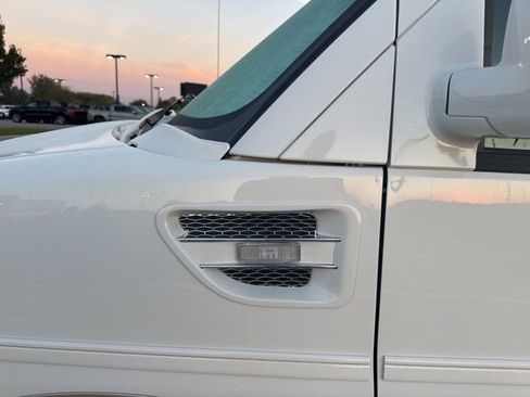 New 2025 Chevrolet Express 2500 Work Van w/ Driver Convenience Package image 6