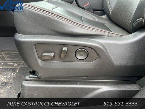 Used 2023 Chevrolet Suburban High Country w/ LPO, Illumination Package AWD/4WD image 11