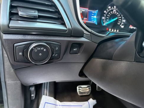 Used 2016 Ford Fusion Titanium image 38