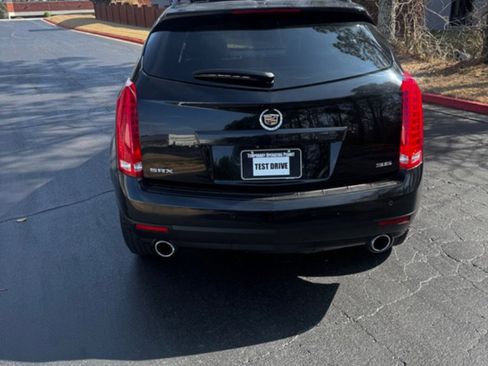 Used 2015 Cadillac SRX Luxury image 3