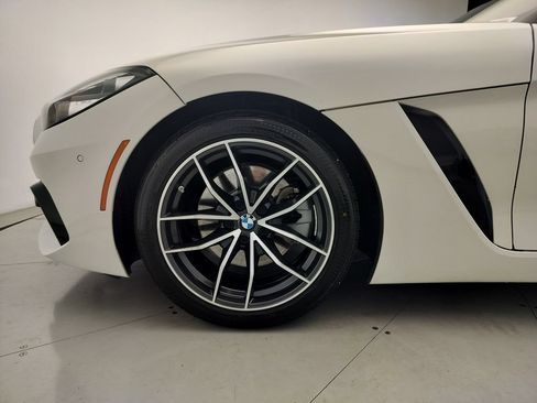 Used 2019 BMW Z4 sDrive30i w/ Executive Package RWD image 16