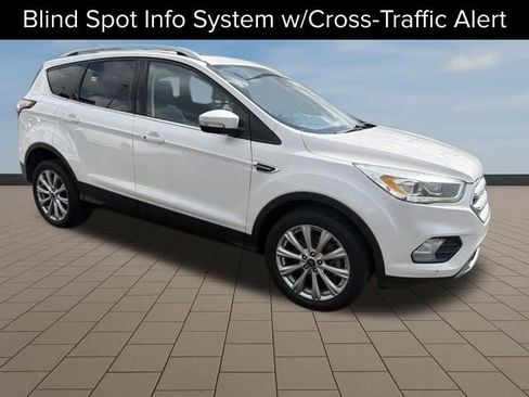 Used 2018 Ford Escape Titanium w/ Ford Safe & Smart Package image 9