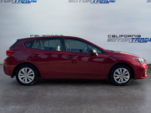 Used 2017 Subaru Impreza 2.0i image 4