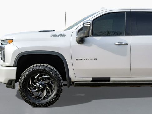 Used 2021 Chevrolet Silverado 2500 High Country w/ Z71 Off-Road Package image 10
