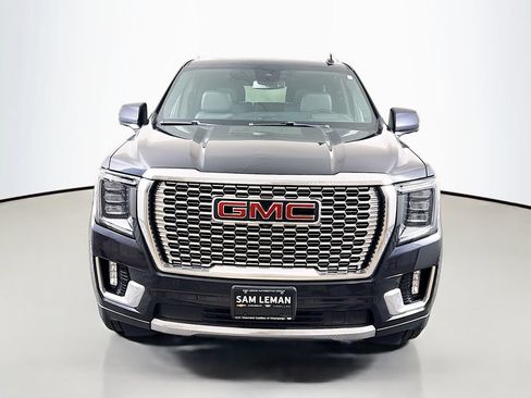 Used 2023 GMC Yukon XL Denali AWD/4WD image 2