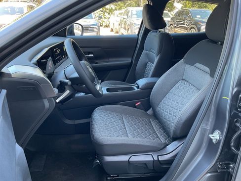 New 2026 Nissan Kicks SV image 12