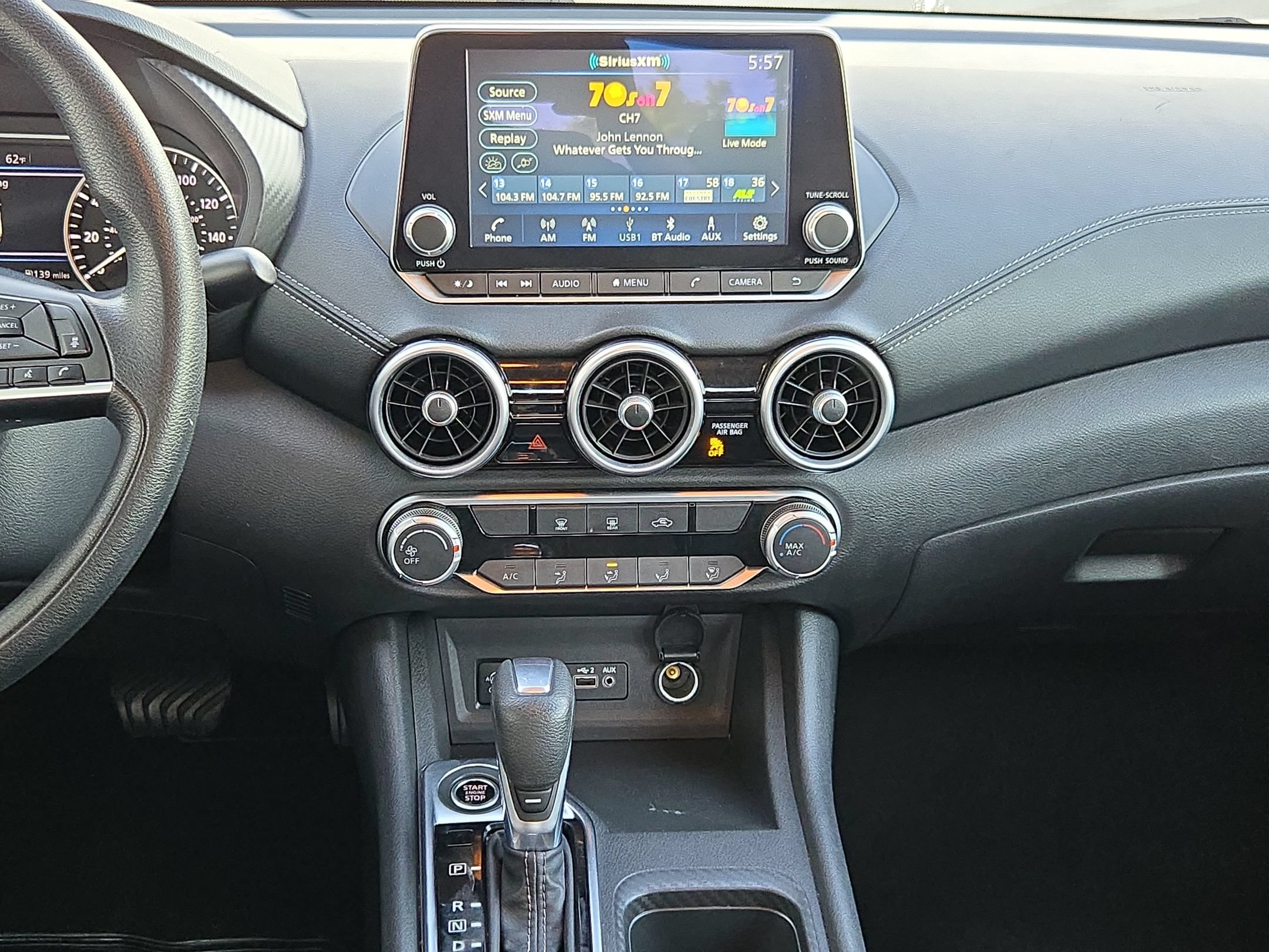 Used 2024 Nissan Sentra SV FWD image 30