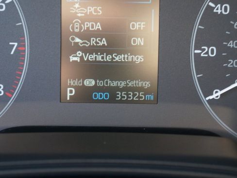 Used 2024 Toyota Corolla LE image 18