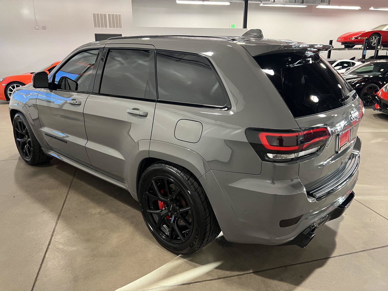 Used 2019 Jeep Grand Cherokee SRT AWD/4WD image 5