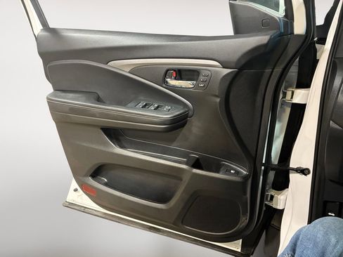 Used 2023 Honda Ridgeline RTL image 26