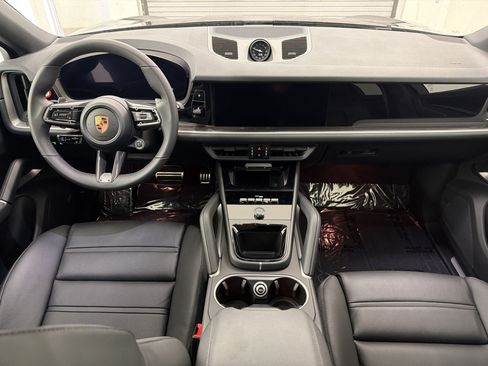 New 2026 Porsche Cayenne Coupe AWD/4WD image 14