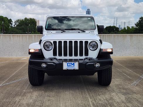 Used 2021 Jeep Wrangler Unlimited Sahara AWD/4WD image 2