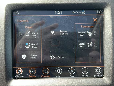 Used 2022 Jeep Cherokee Trailhawk w/ Sun, Sound & Nav Group AWD/4WD image 15