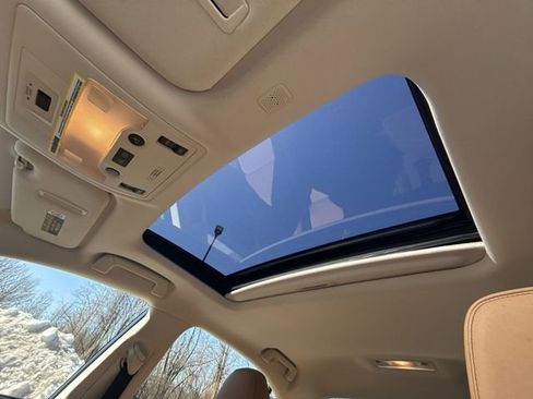 Used 2019 Lexus IS 300 w/ Premium Package image 21