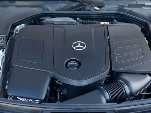 Used 2026 Mercedes-Benz C 300 4MATIC Sedan image 37